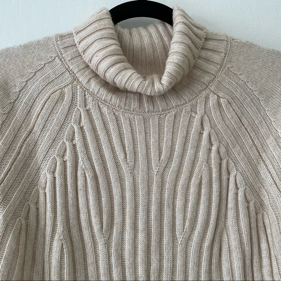 Knit Turtleneck - Picture 3 of 4